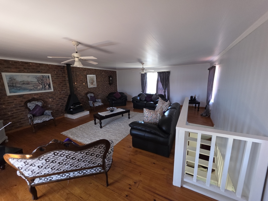 6 Bedroom Property for Sale in Dana Bay Western Cape